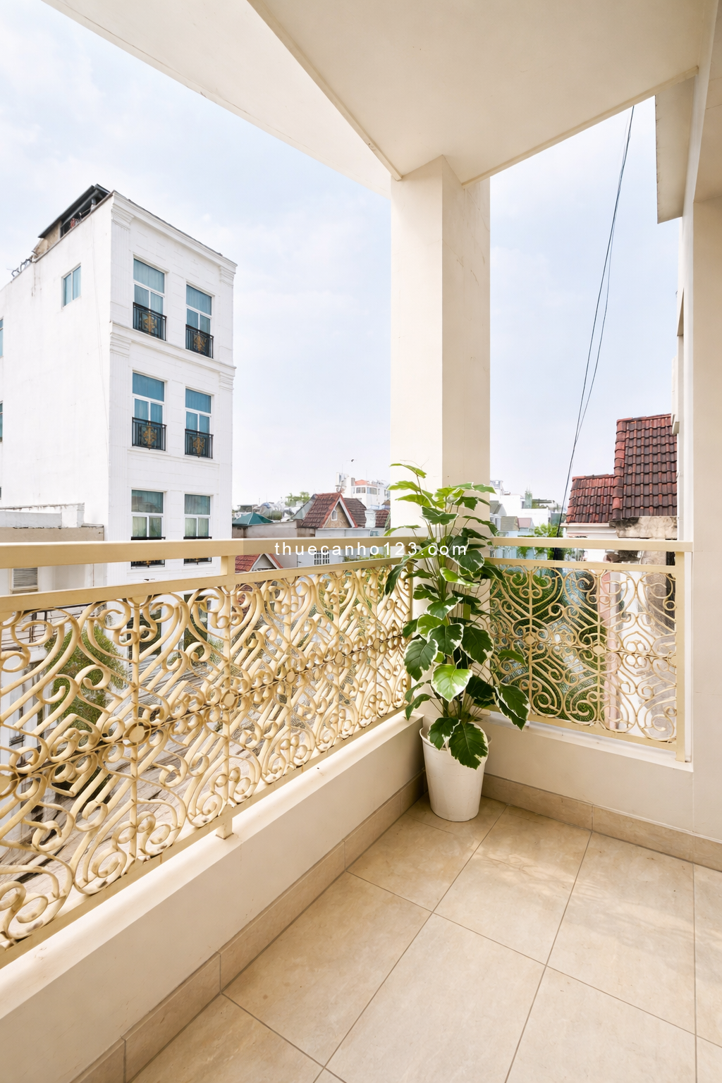 Cho thuê căn hộ 1PN Tân Bình có ban công, gần Ga T3, Lăng Cha Cả, Etown, vào ở ngay