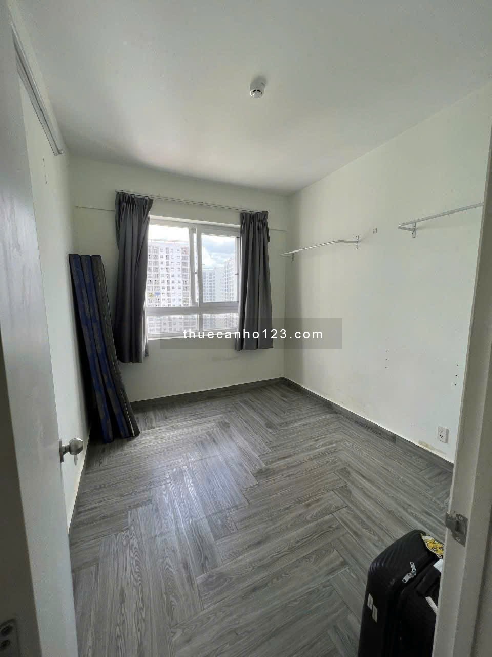 C/c Topaz Garden, Trịnh Đình Thảo, TP, 75m2, 2PN, 2WC, NTCB, 9tr/th.