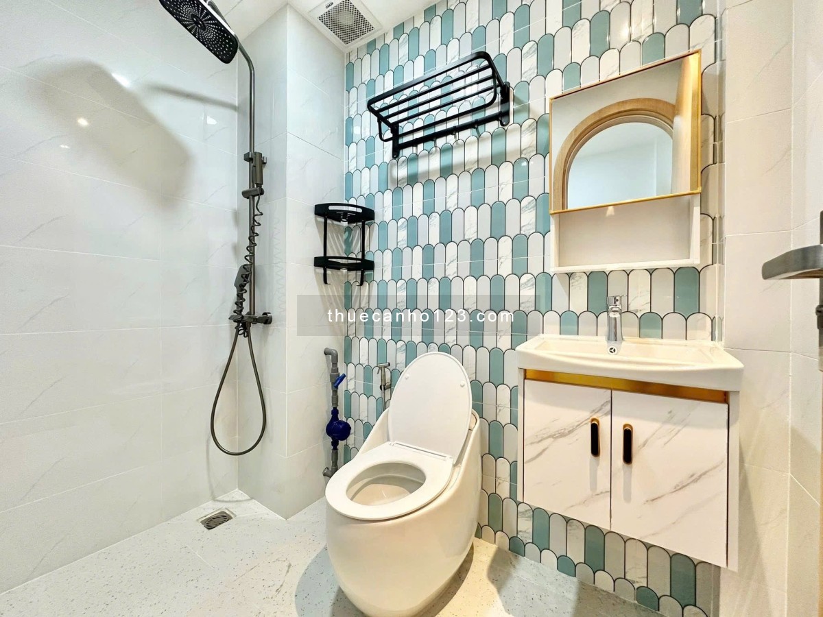 Căn hộ full nội thất ban công thoáng mới 100% ngay Phan Đăng Lưu giáp Quận 1,3 giá chỉ từ 7tr9