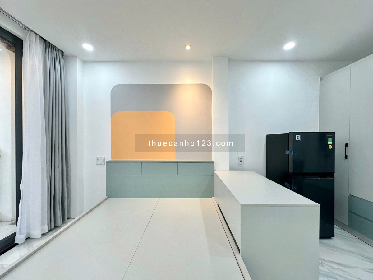 Căn hộ full nội thất ban công thoáng mới 100% ngay Phan Đăng Lưu giáp Quận 1,3 giá chỉ từ 7tr9