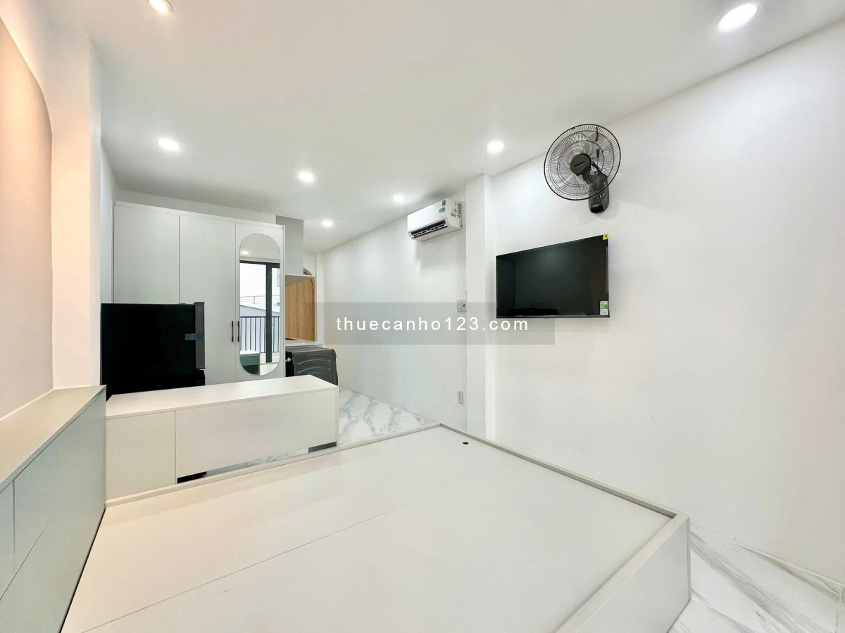 Cho thuê CHDV mới full nội thất có ban công ở đường Đỗ Tấn Phong