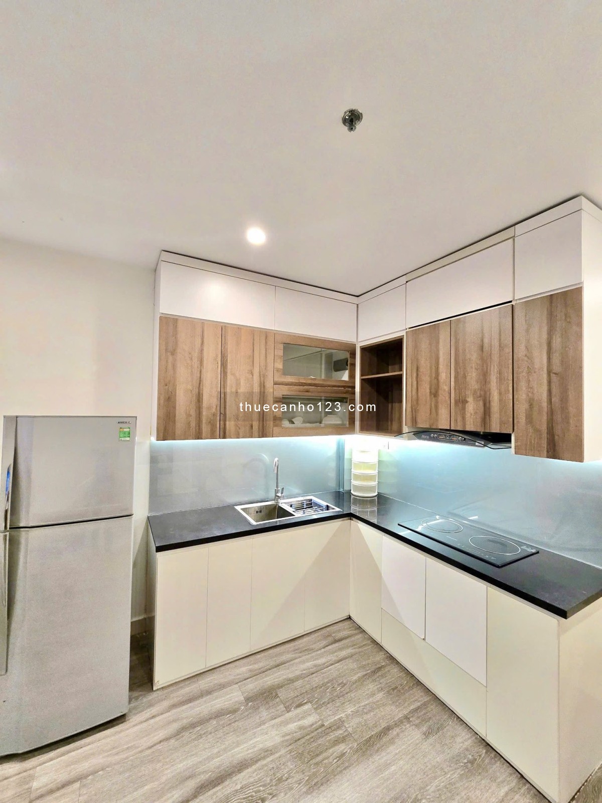 Cho thuê căn hộ 2PN 2WC – S102 - 8,2 triệu