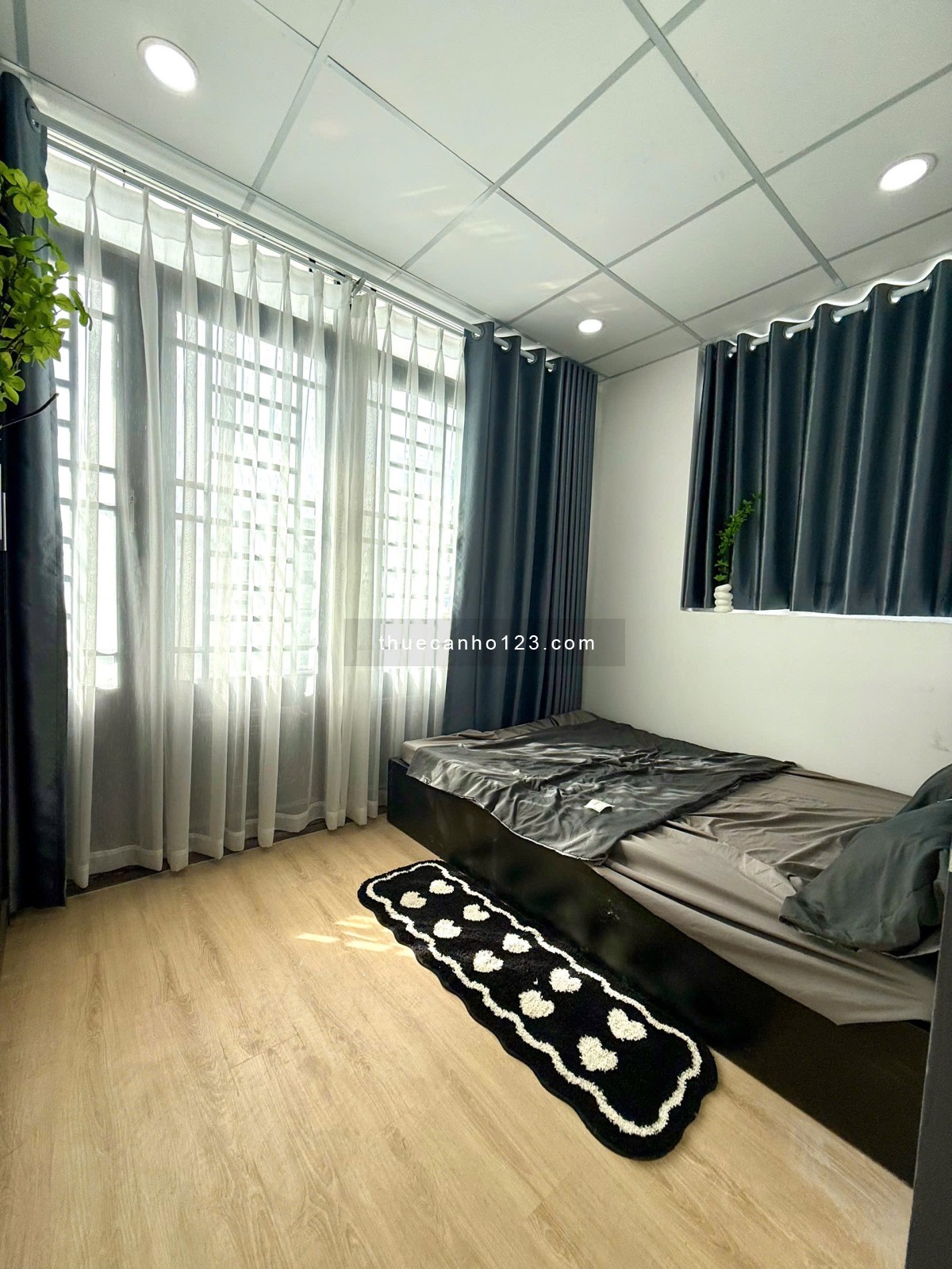 Căn hộ 1pn full nội thất ban công lớn gần sân bay, cv Hoàng Văn Thụ quận Tân Bình