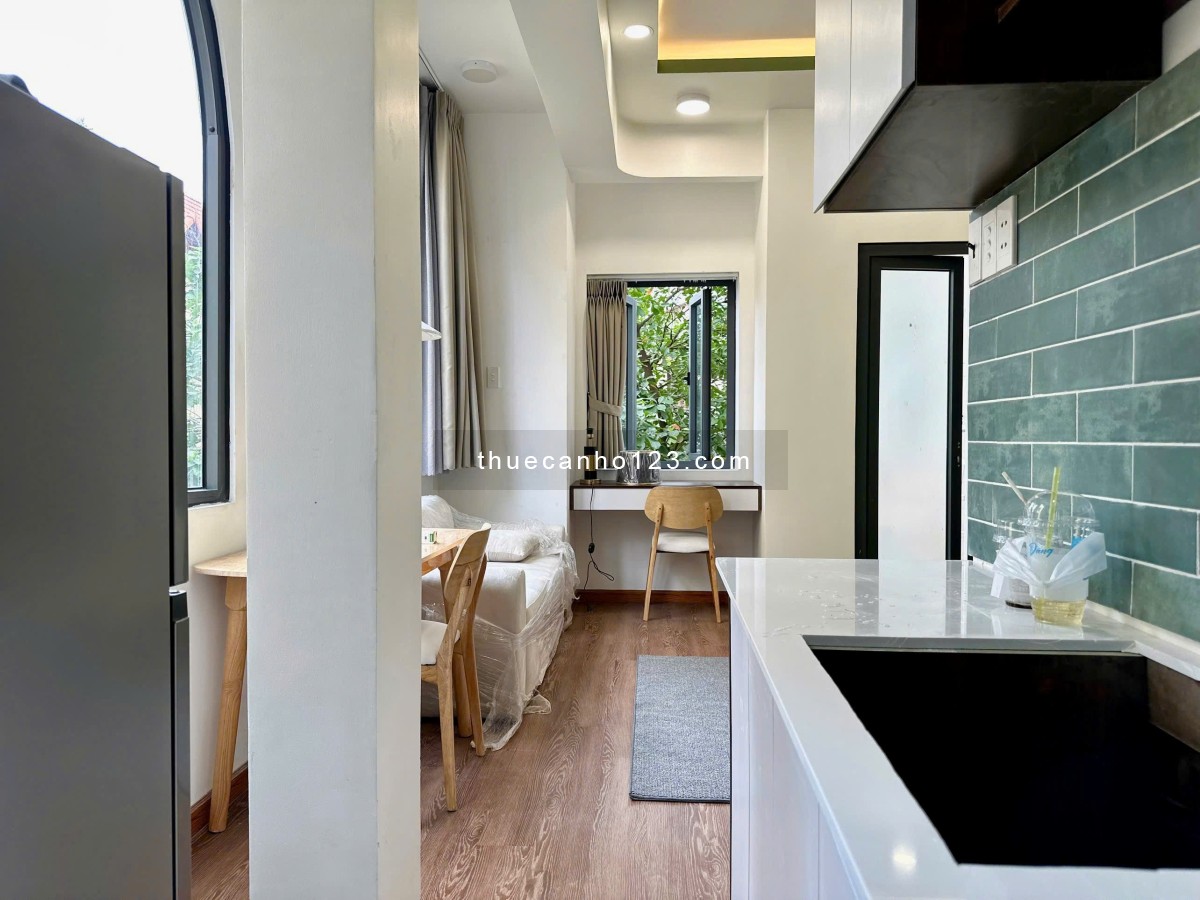 CHO THUÊ STUDIO FULL NỘI THẤT BAN CÔNG LỚN GẦN SÂN BAY ,NHÀ GA T3 QUẬN TÂN BÌNH