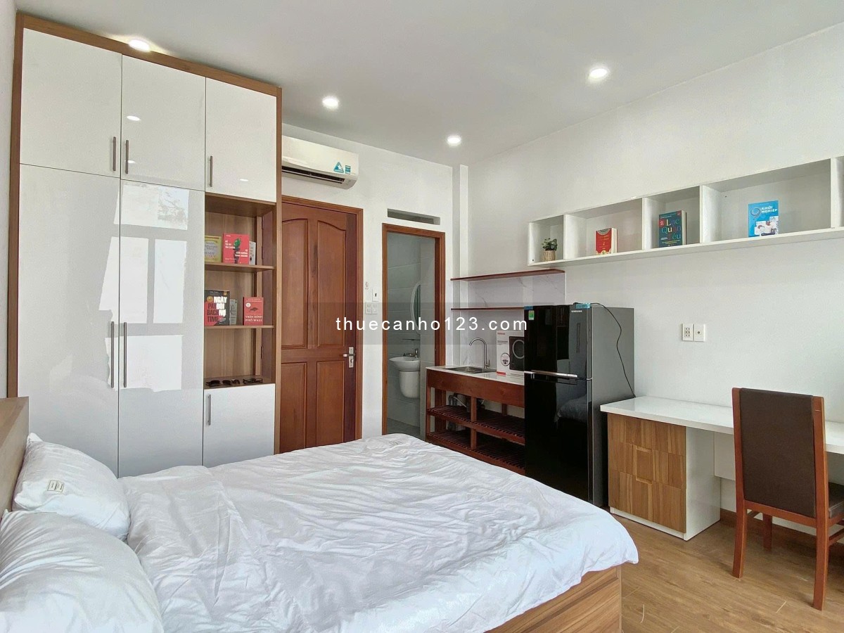 CHO THUÊ STUDIO FULL NỘI THẤT BAN CÔNG LỚN GẦN SÂN BAY ,NHÀ GA T3 QUẬN TÂN BÌNH