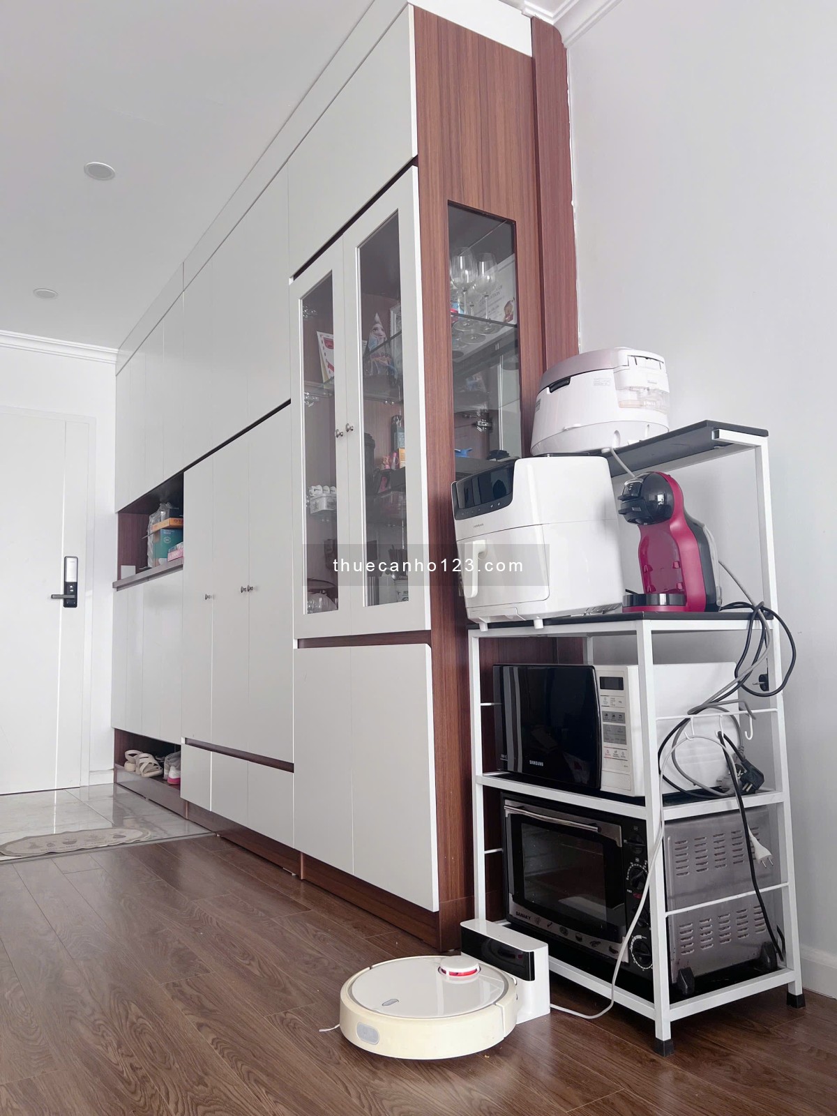 CHÍNH CHỦ: Căn hộ hiện đại 3PN 2WC, DT 91m², full nội thất + thiết bị điện tử, tại Sunshine Riveside