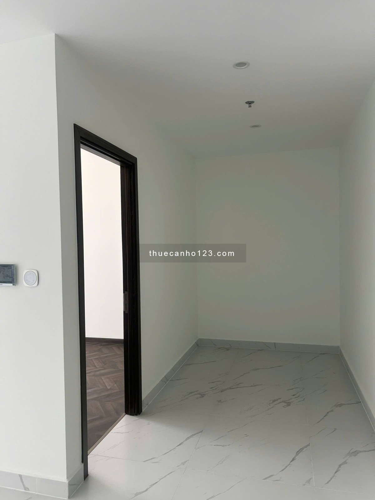 Cho thuê căn hộ BE5 – 1PN+ | nhà trống