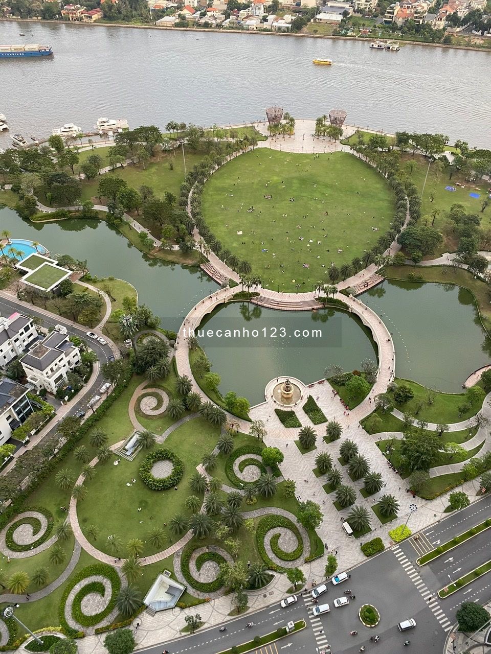 Vinhomes Central Park – Căn hộ 4PN đẳng cấp, full nội thất, tòa L1