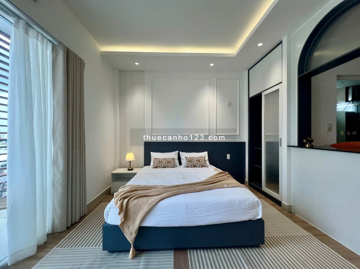 Cho thuê CHDV full nội thất có ban công nằm ngay đường Nhiêu Tư Q. Phú Nhuận