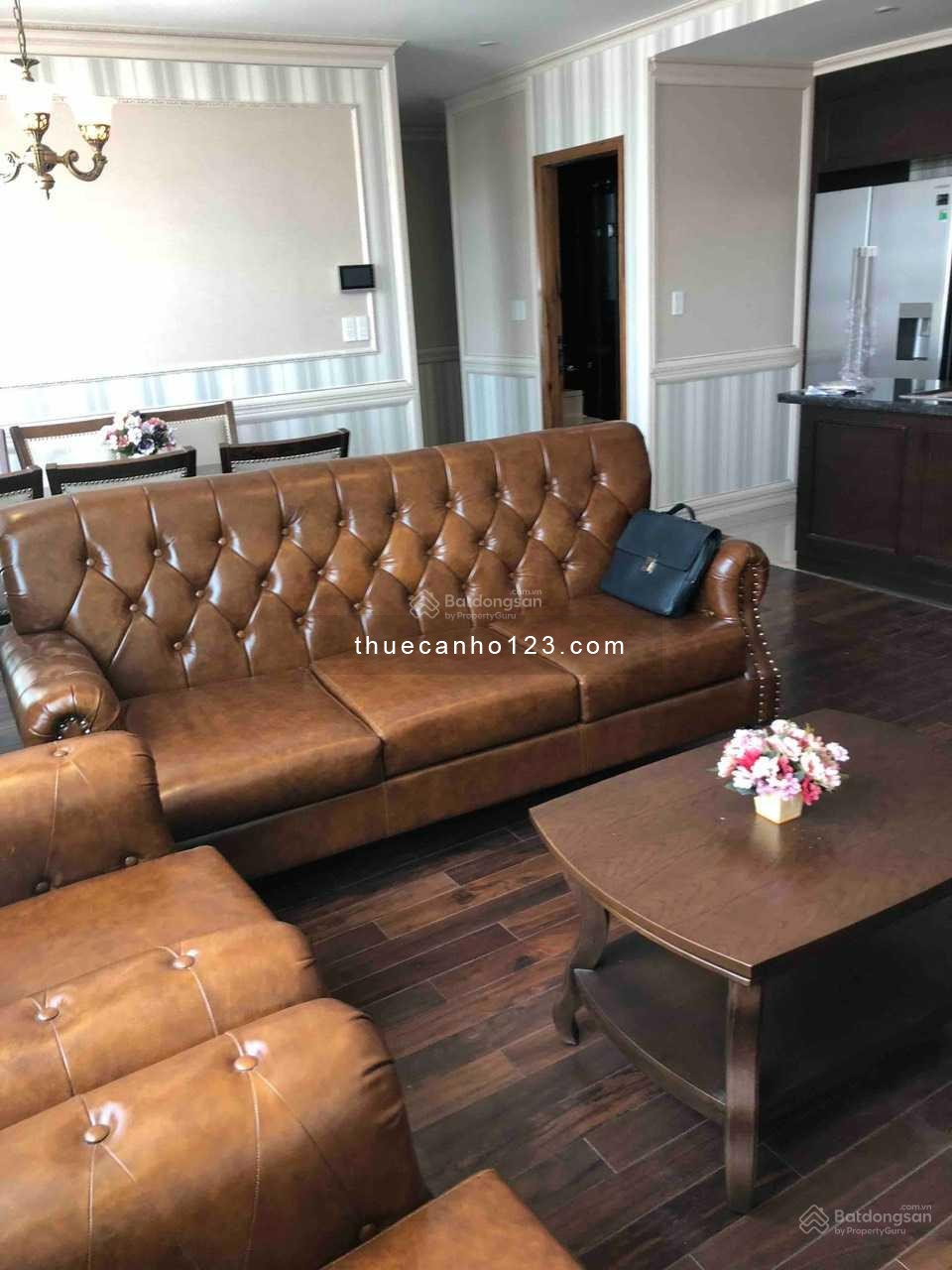 Cho thuê căn góc 3PN2WC 98m2 Leman Luxury Quận 3, lầu cao view đẹp