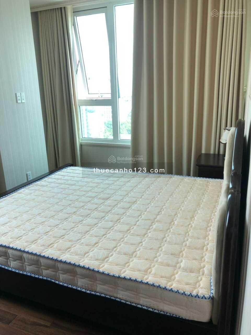 Cho thuê căn góc 3PN2WC 98m2 Leman Luxury Quận 3, lầu cao view đẹp