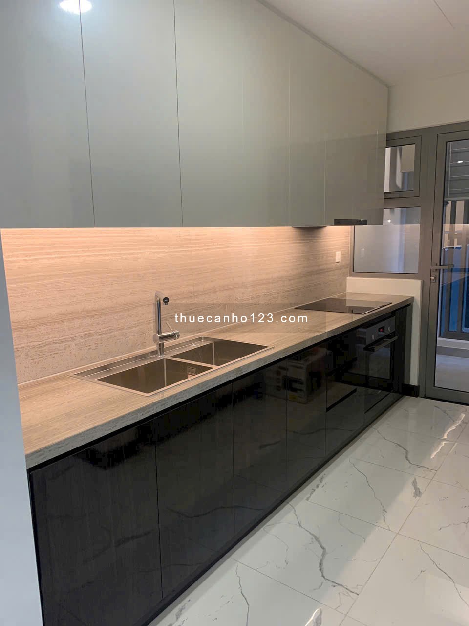 Quá hời, chỉ 25 triệu tận hưởng sự đẳng cấp tại 1 phòng ngủ Empire City.Nội thất đầy đủ, view thoáng