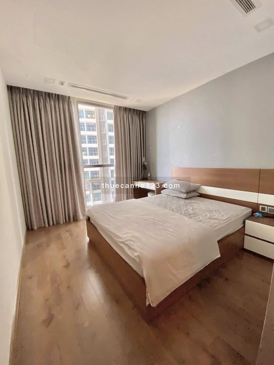 Vinhomes Central Park – Khu Park | 2PN, 2 Ban Công