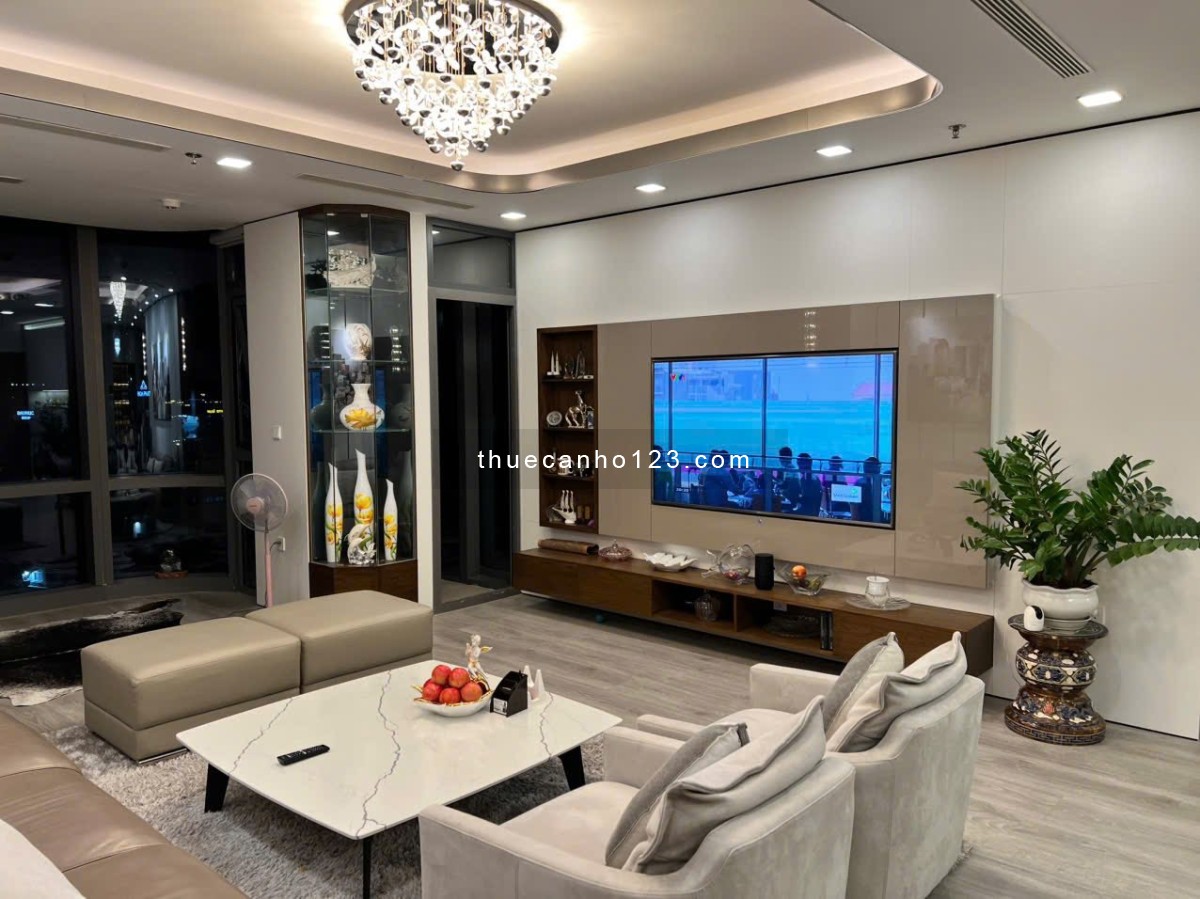 Cho thuê Sky Villa Landmark 81 – 4PN, có sân vườn siêu rộng