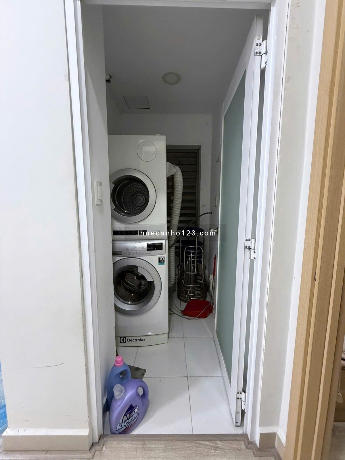 12tr5/tháng, Căn góc, 2PN, 2WC, C/c Screc, Trường Sa, P12, Q3.