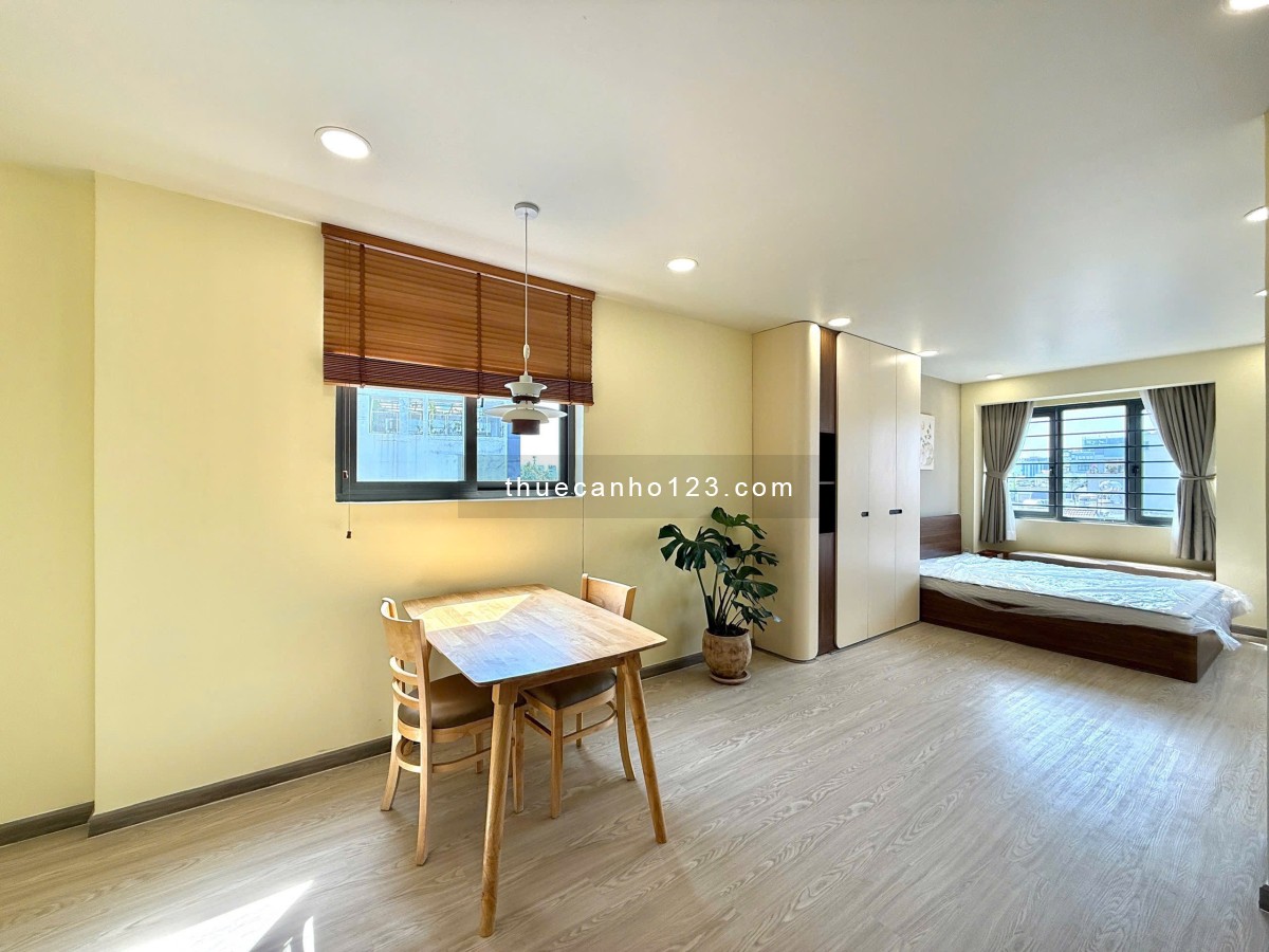 Chdv studio/1PN sang – Rộng – Thang máy – Ban công gần sân bay Tân Sơn Nhất, công viên Gia Định