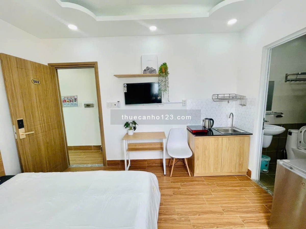 STUDIO Giá Rẻ Ngay Trung Tâm Quận 1 - Đầy Đủ Nội Thất, Cửa Sổ Thoáng Khí , Khu dân cư an ninh cao