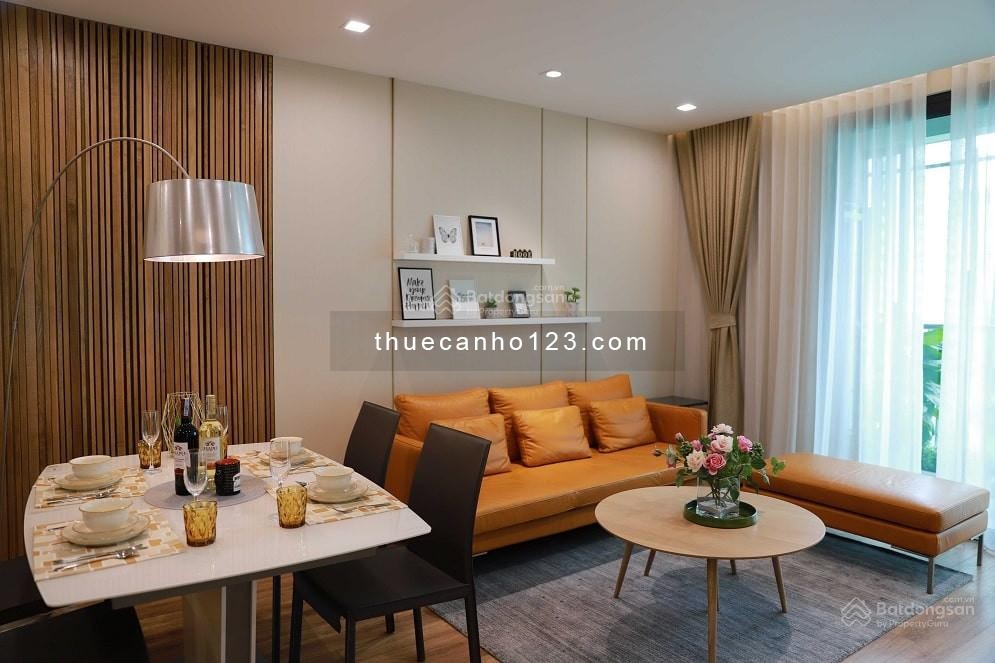 Cho thuê căn hộ Vinhomes West Point 2 phòng ngủ cơ bản đến full đồ giá tốt