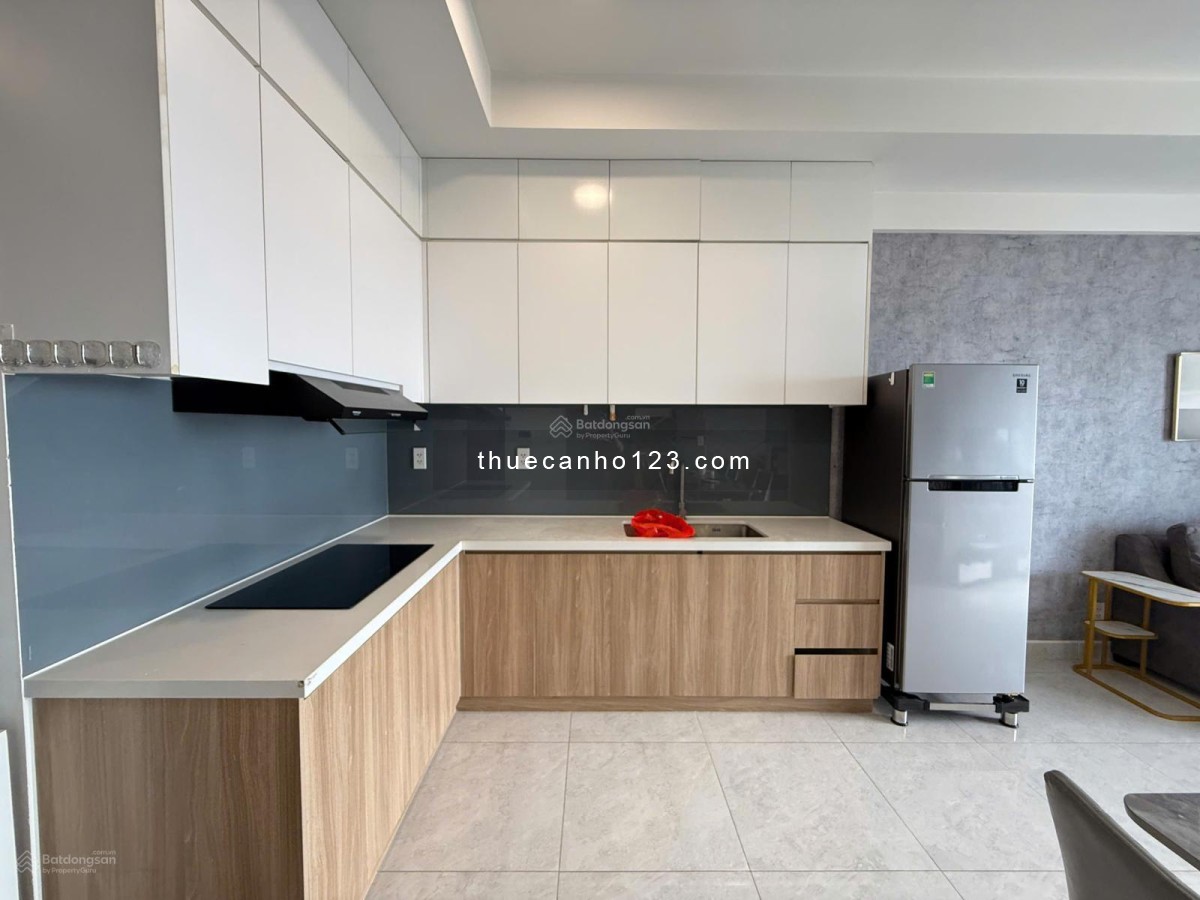 Cho thuê Saigon Asiana căn 2PN 2WC full nội thất.