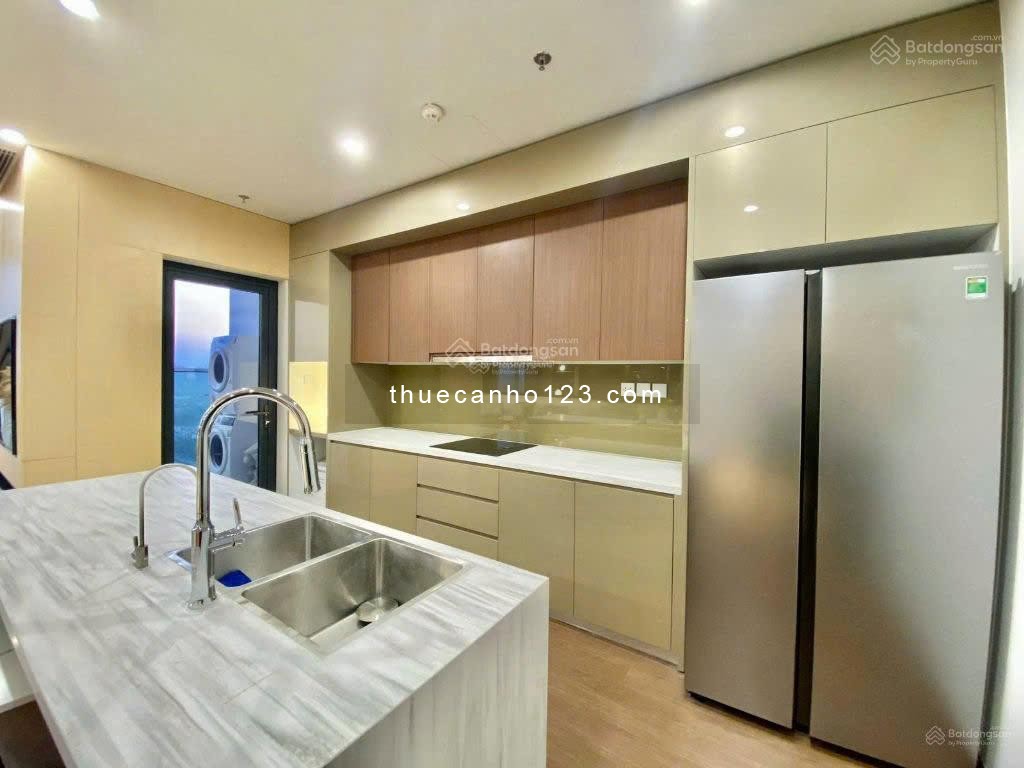 Cho thuê căn hộ cao cấp Vinhomes West Point, 3 phòng ngủ, nội thất cao cấp, giá 23 tr/th vào ở ngay