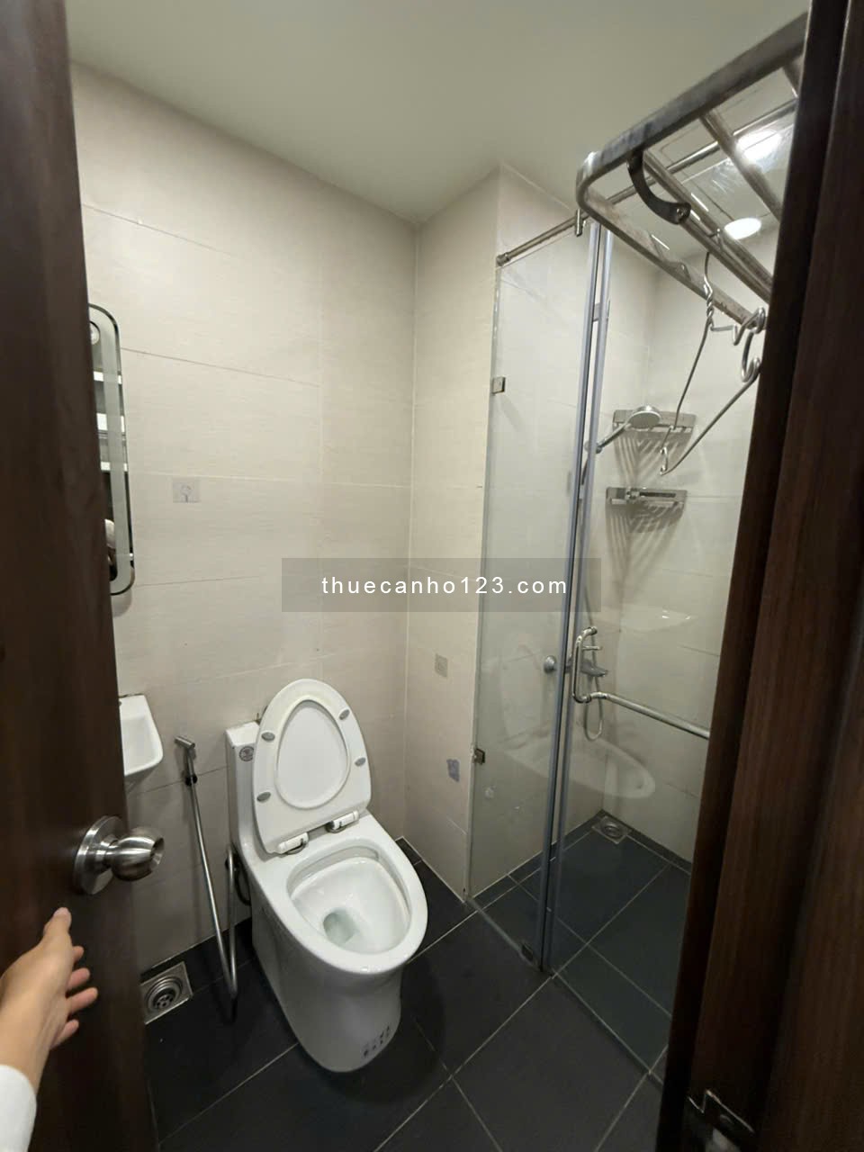 Chỉ 11 triệu thuê ngay Căn Officetel 36,5m2, Nội thất đầy đủ-ở được ngay, tại The Sun Avenue