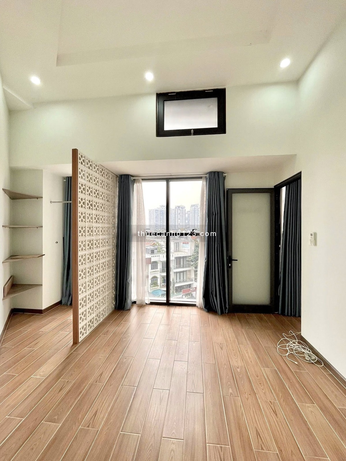 Hiếm cho thuê căn Officetel 48m2 tại The Sun Avenue