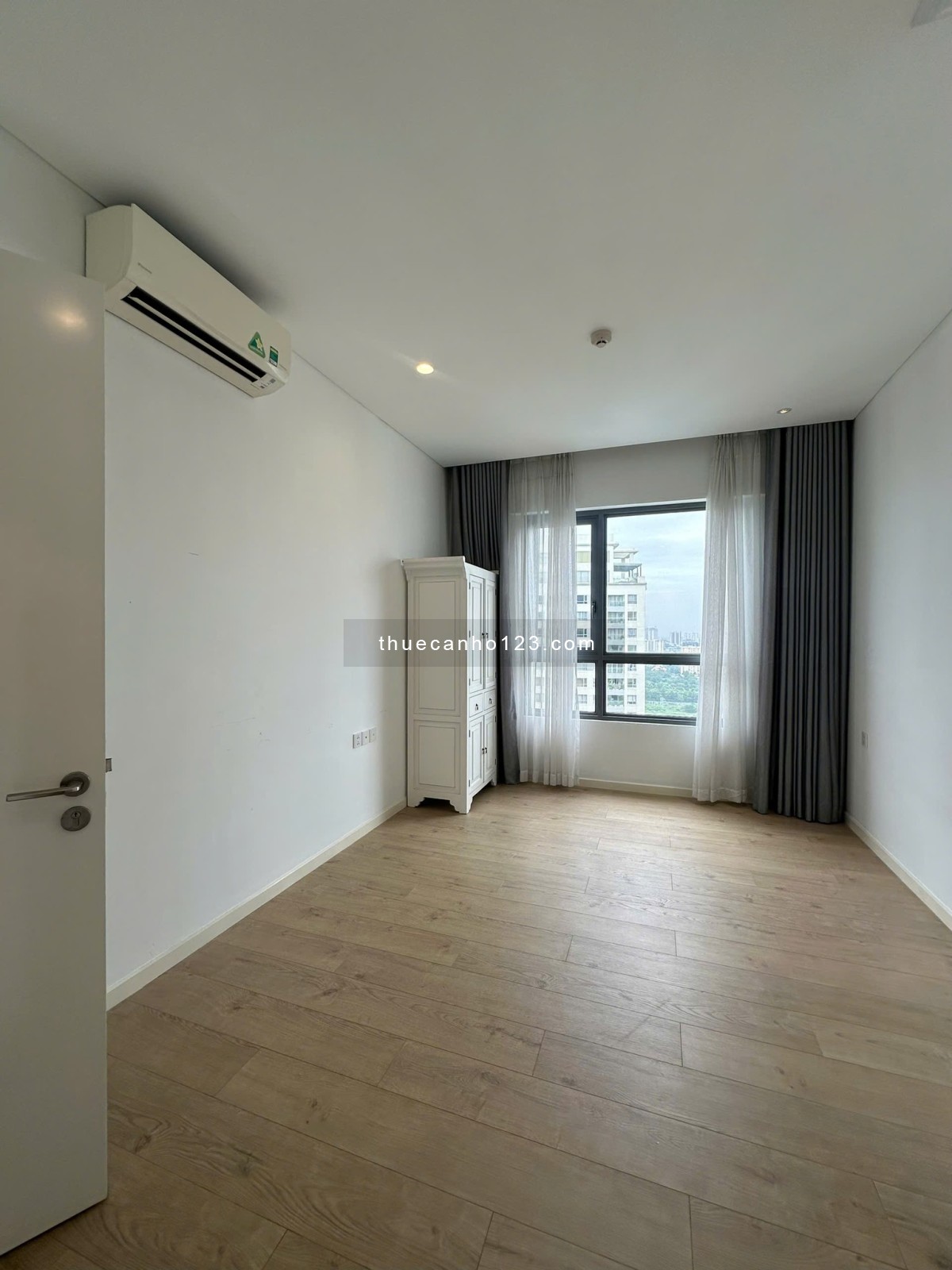Cho thuê căn 2PN - 90m² Đảo Kim Cương
