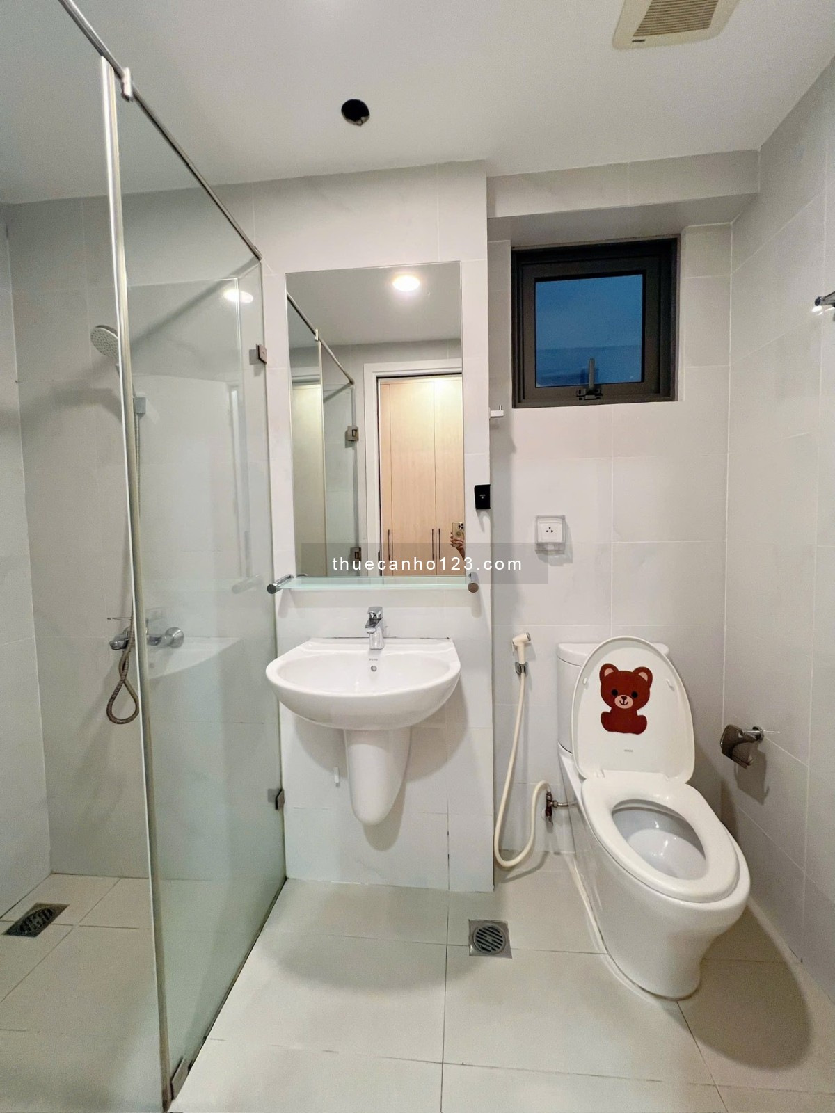 Cho thuê căn hộ 3PN – Masteri An Phú - Full nội thất mới, view Landmark cực đẹp