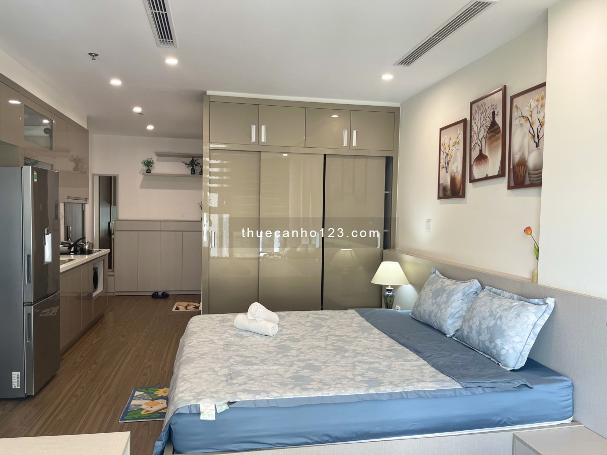 Cho thuê căn hộ Studio full đồ Vinhomes Green Bay vào luôn giá 8tr. LH: 0385418696
