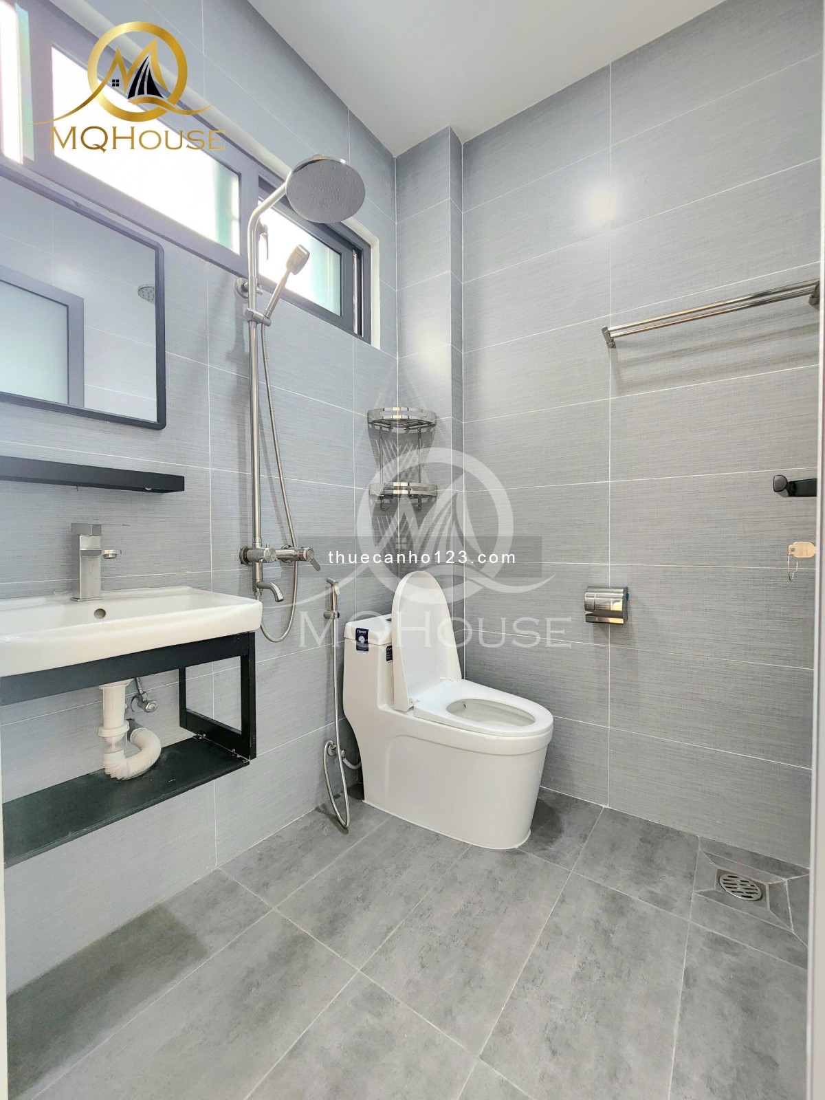 Căn hộ 40m² cửa sổ lớn, thoáng mát ngay K300 E-Town, gần nhà ga T3.