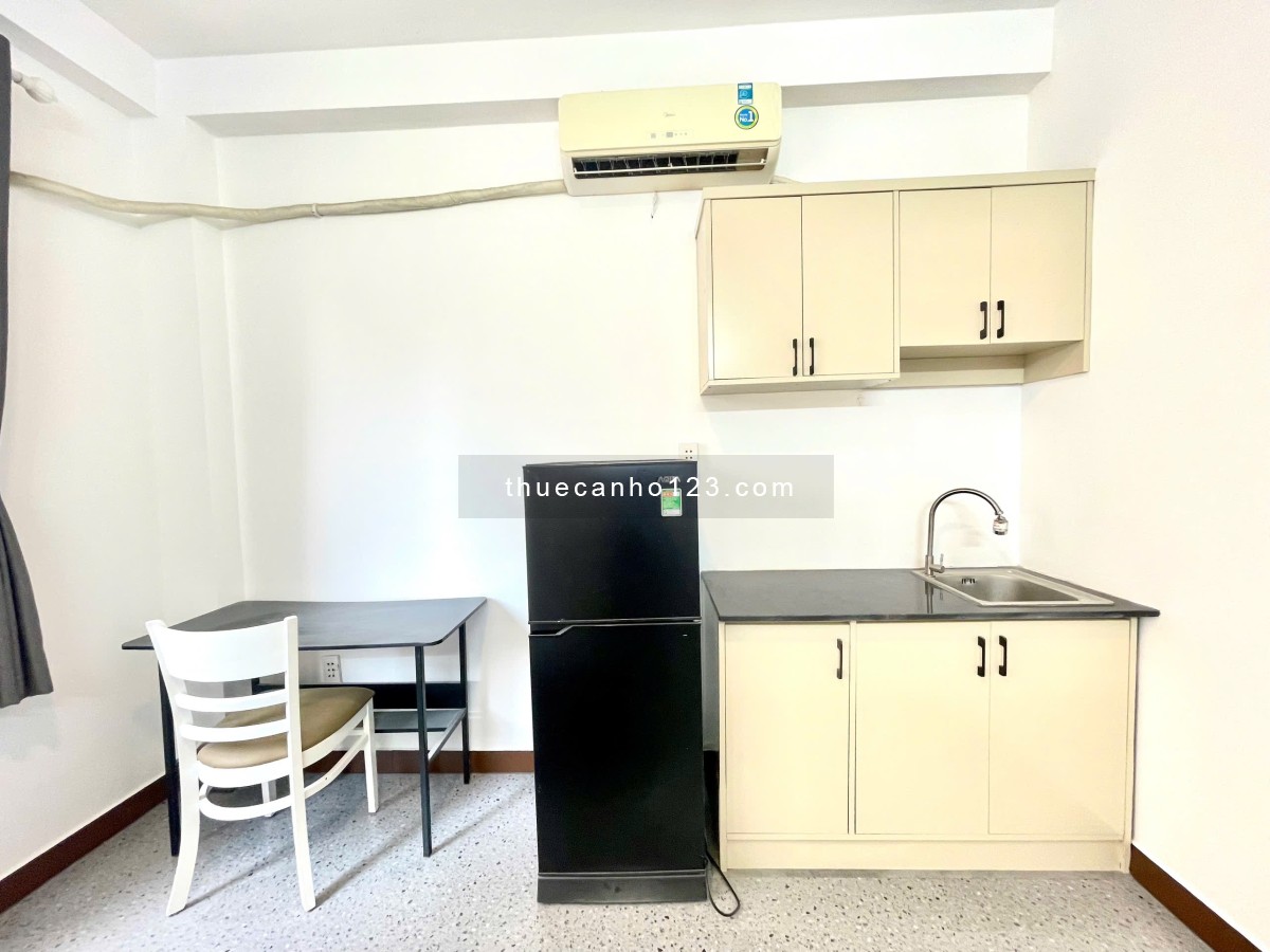 Cho thuê trọ Studio cửa sổ giá rẻ Q1, gần chợ Bến Thành, công viên 23/9, phố đi bộ, Saigon Center, T