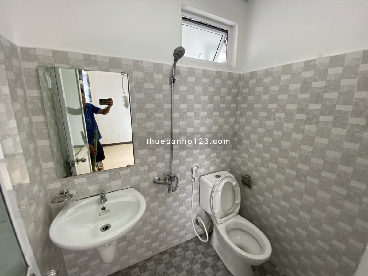 Cho thuê căn hộ Idico Tân Phú. Diện tích 75m2, 2pn 2wc, giá thuê 9tr5, nhà ở liền