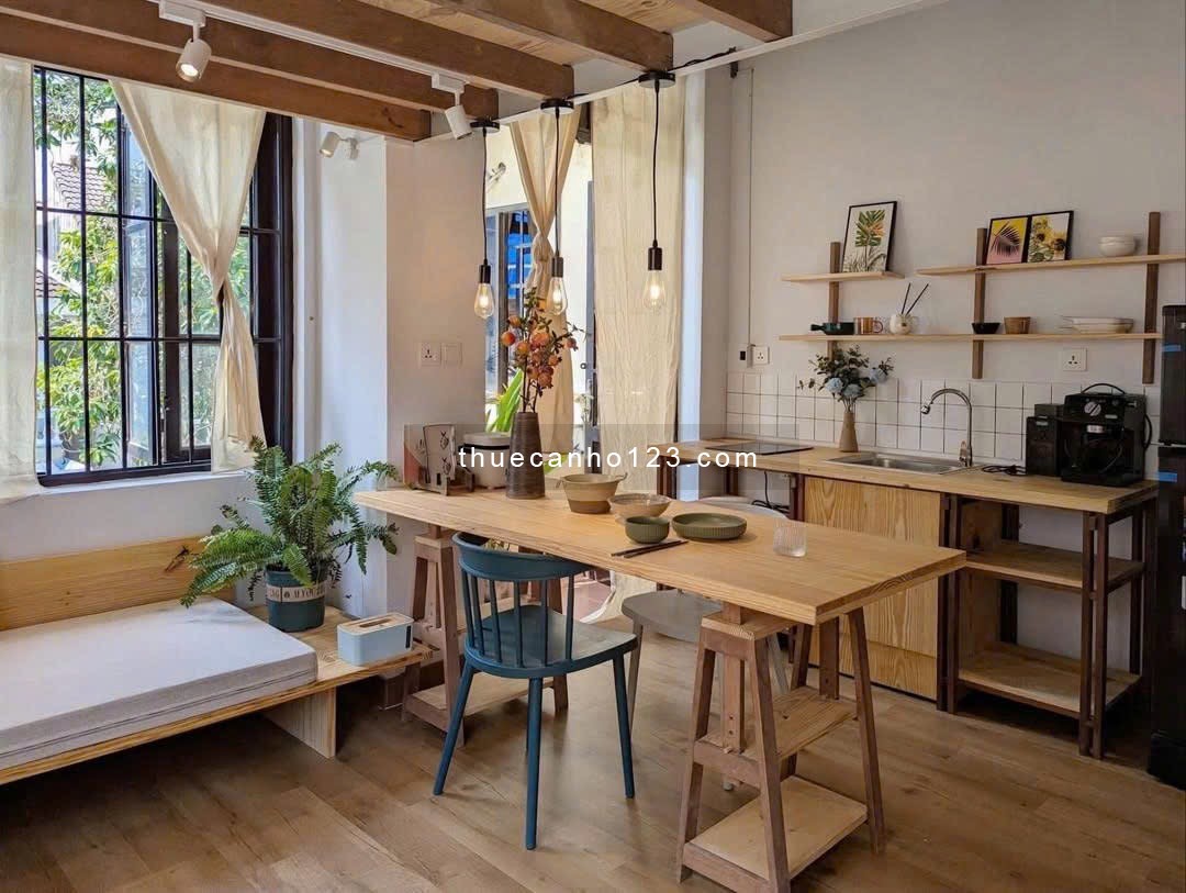 Cho thuê căn hộ duplex full nội thất ngay ngã tư Bảy Hiền, quận Tân Bình.