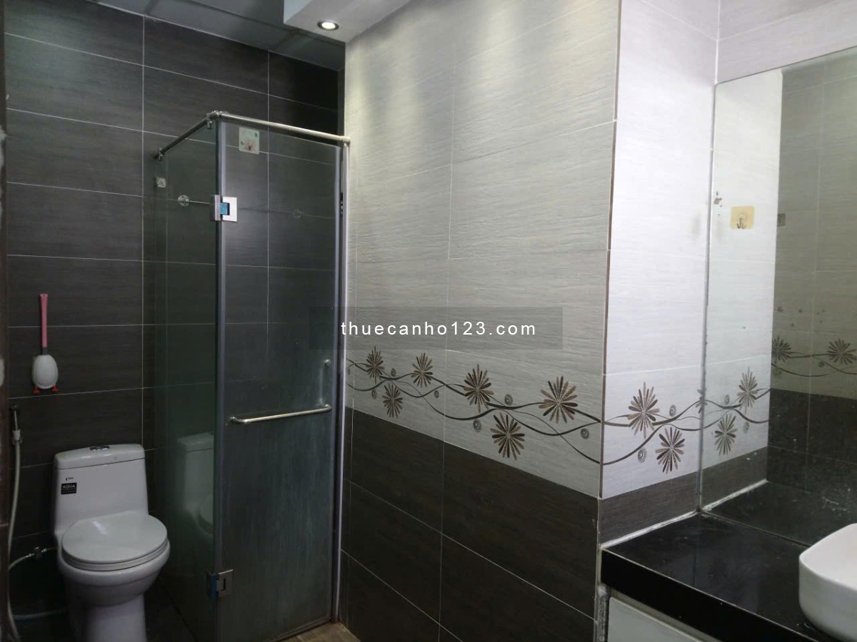 Căn Hộ 82m², 2 Phòng Ngủ cho thuê, đầy đủ Nội Thất