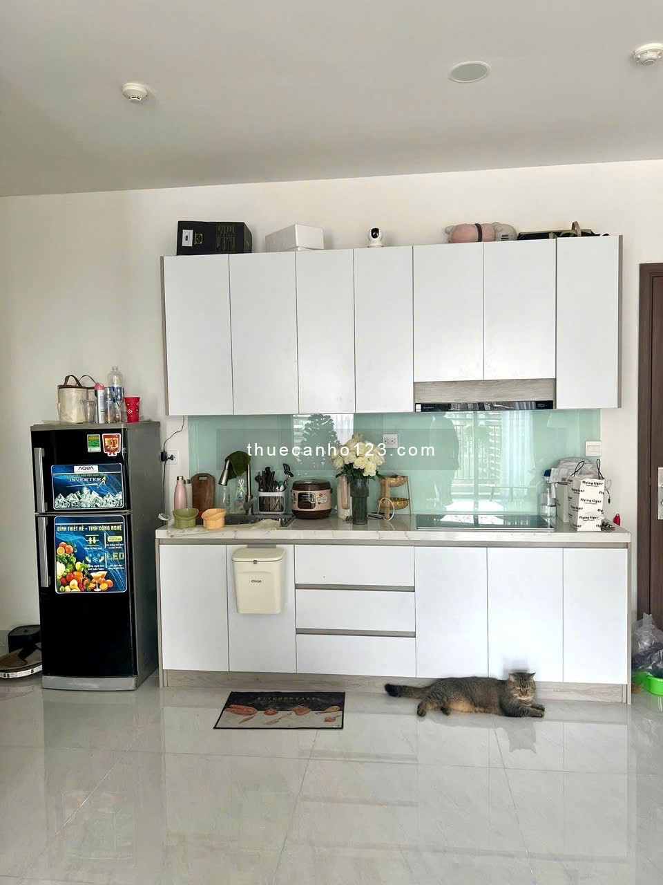 Chung cư Sky Center, Phổ Quang, P2, TB: 1p ngủ, đầy đủ nội thất, 12tr/th, Nhà mới