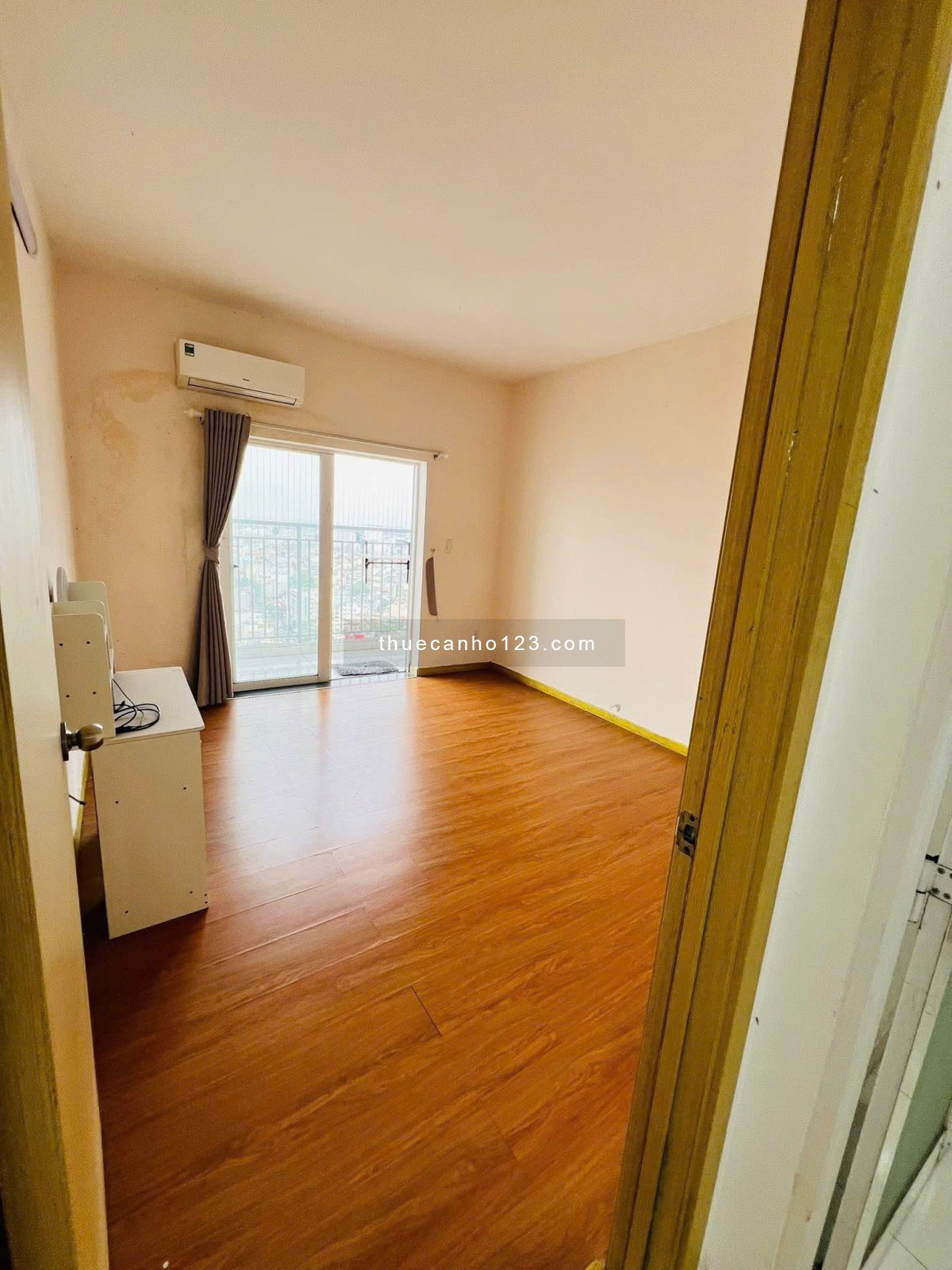 C/c Phúc Yên, Phan Huy Ích, 107m2, 3PN, 2WC, Nội thất, 11tr/th.