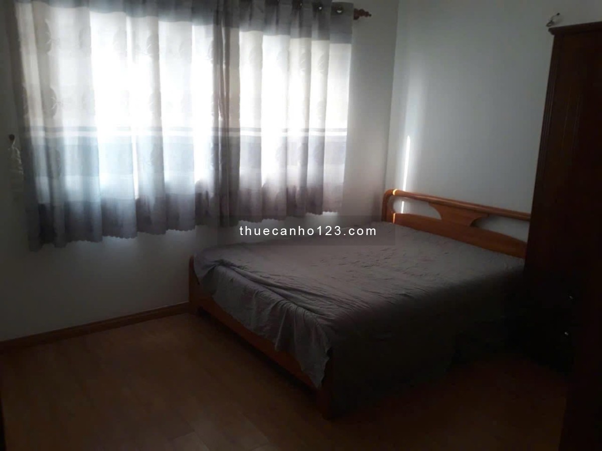 Giá 10tr, căn hộ 3p ngủ, C/c Ruby, p15, Tân Bình