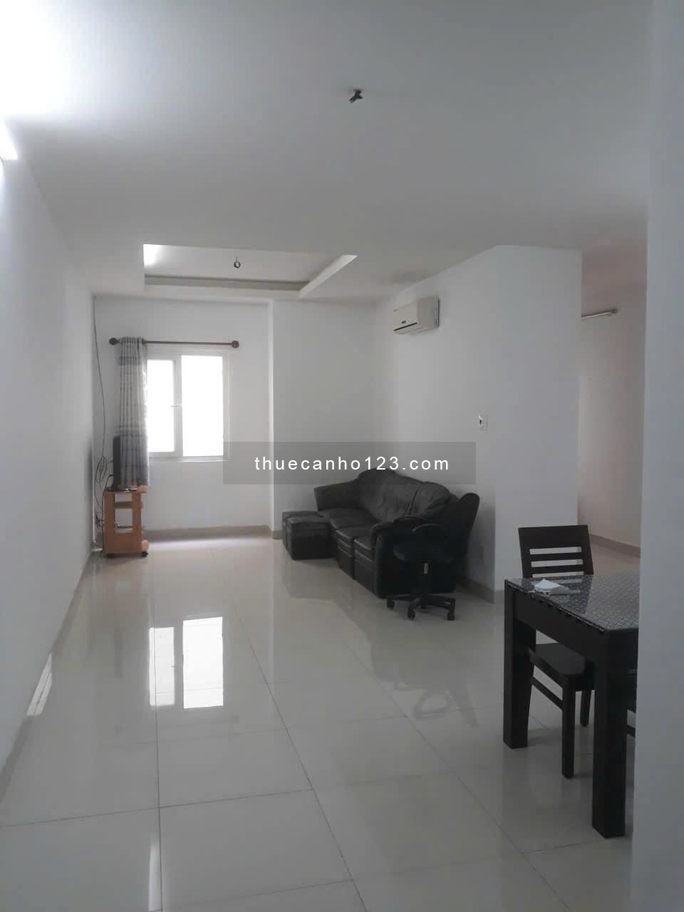 Giá 10tr, căn hộ 3p ngủ, C/c Ruby, p15, Tân Bình