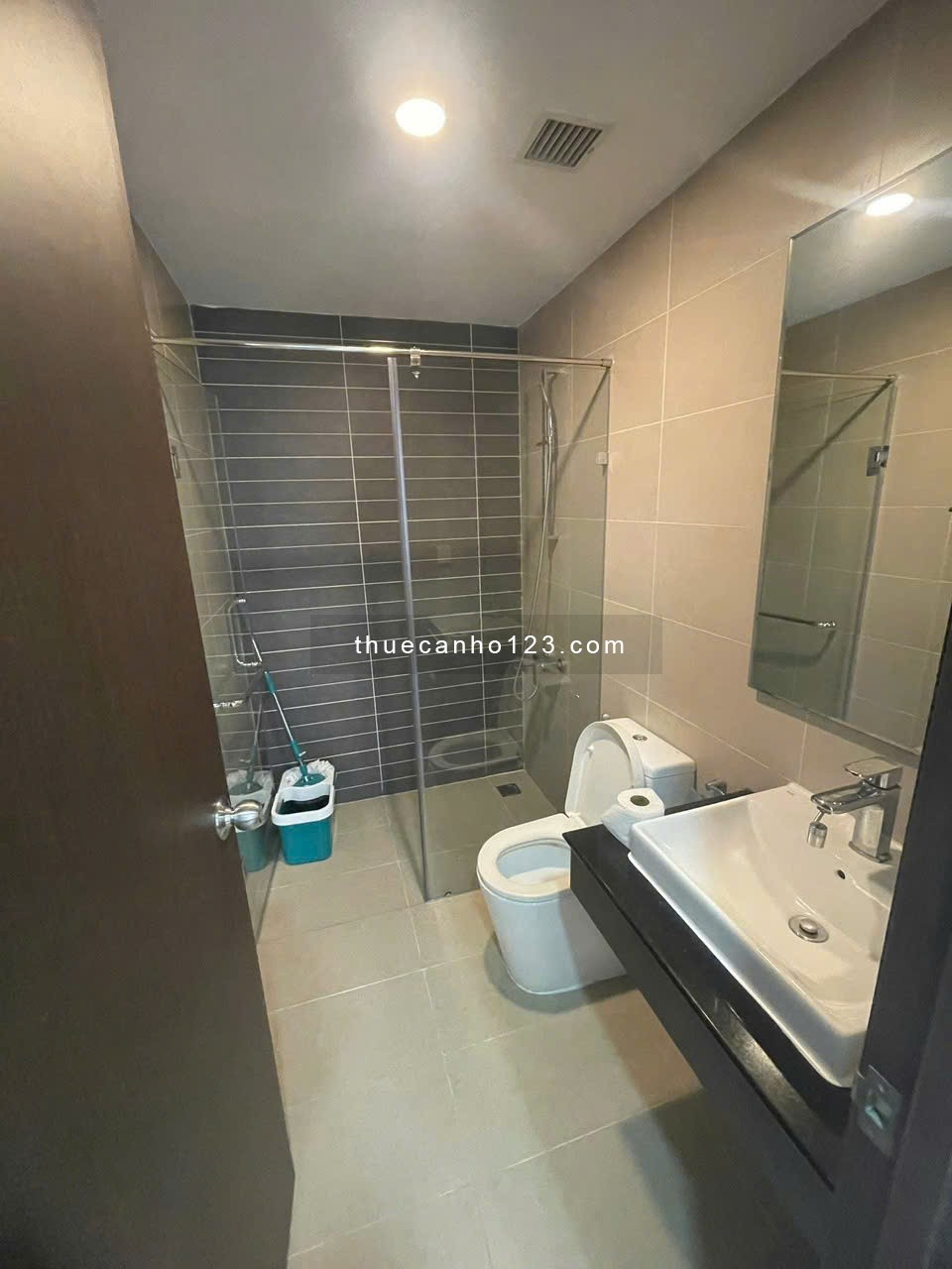 Ruby, Nguyễn Sỹ Sách, TB: 97m2, nhà mới, 10tr5, cọc 1 tháng, 3p ngủ