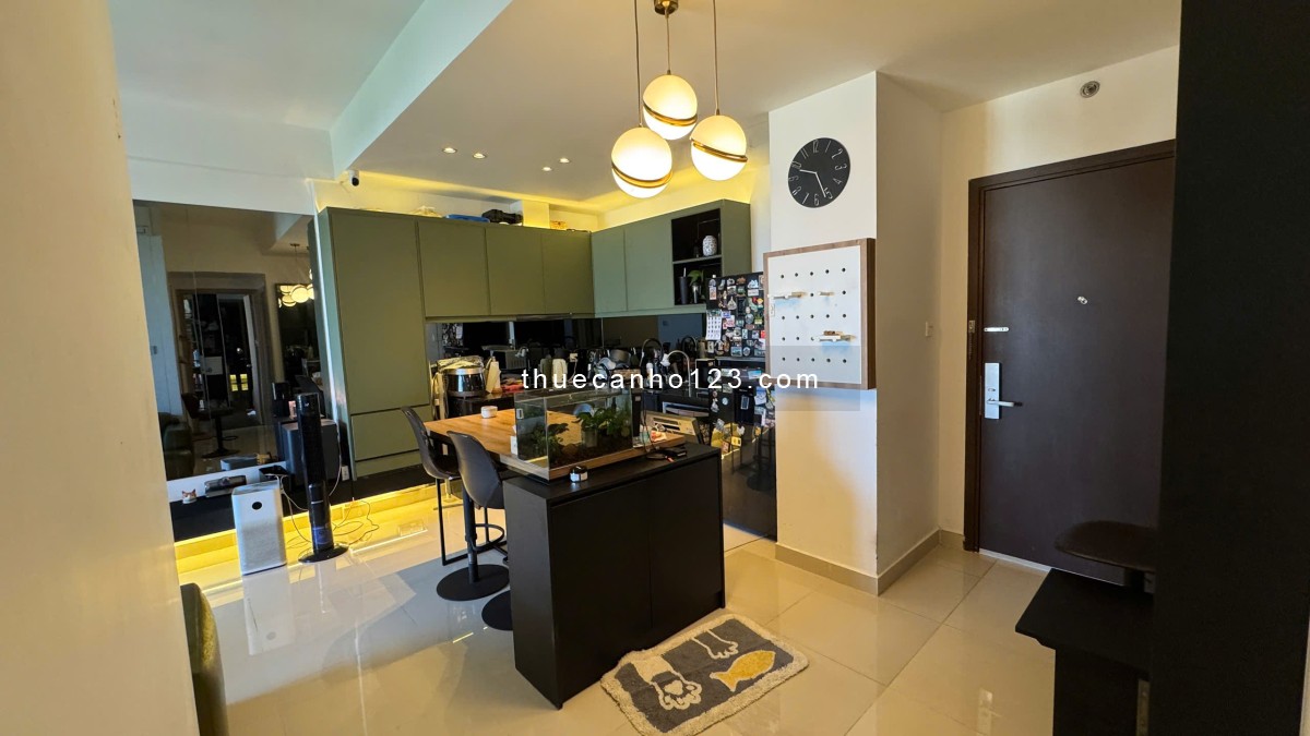 Duy nhất 1 căn Thiết kế độc đáo, 2 phòng ngủ 73m2, nội thất đầy đủ, giá 19 triệu, tại The Sun Avenue