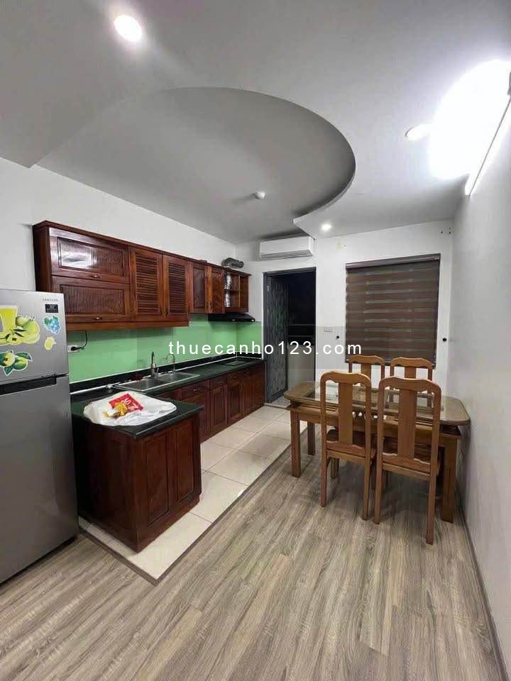 Cho thuê căn hô 2 ngủ đủ nội thất tại CC Cát Tường
