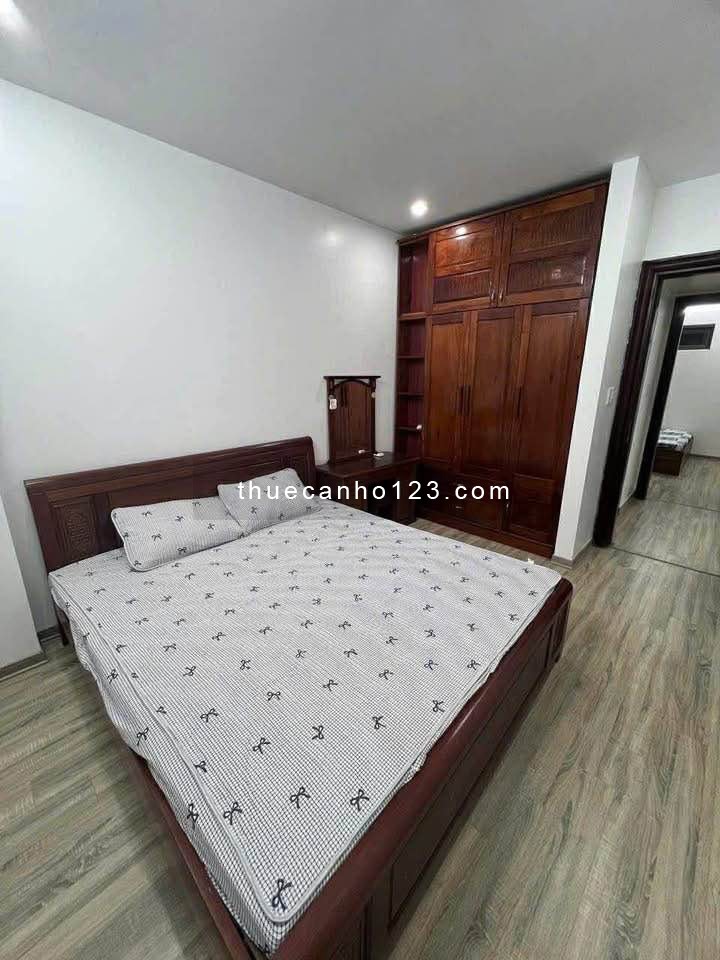 Cho thuê căn hô 2 ngủ đủ nội thất tại CC Cát Tường