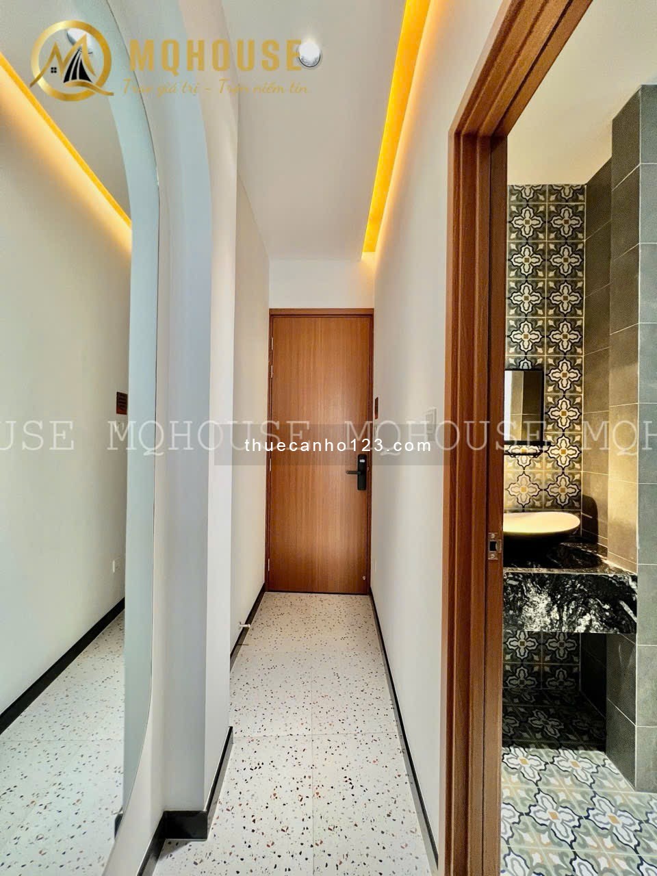 Căn hộ 1pn ban công máy giặt riêng full nội thất gần sân bay, Hoàng Văn Thụ, Lăng Cha Cả Tân Bình