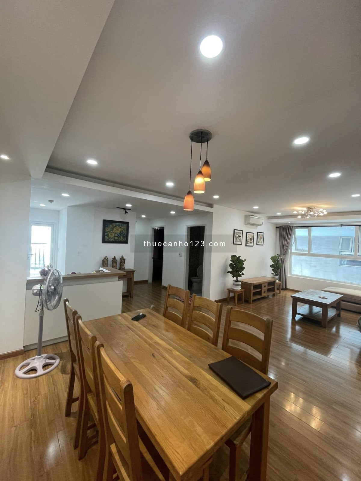 Căn hộ chung cư Ruby Tân Bình 140m2, 3p ngủ, full Nội thất giá 12tr/th