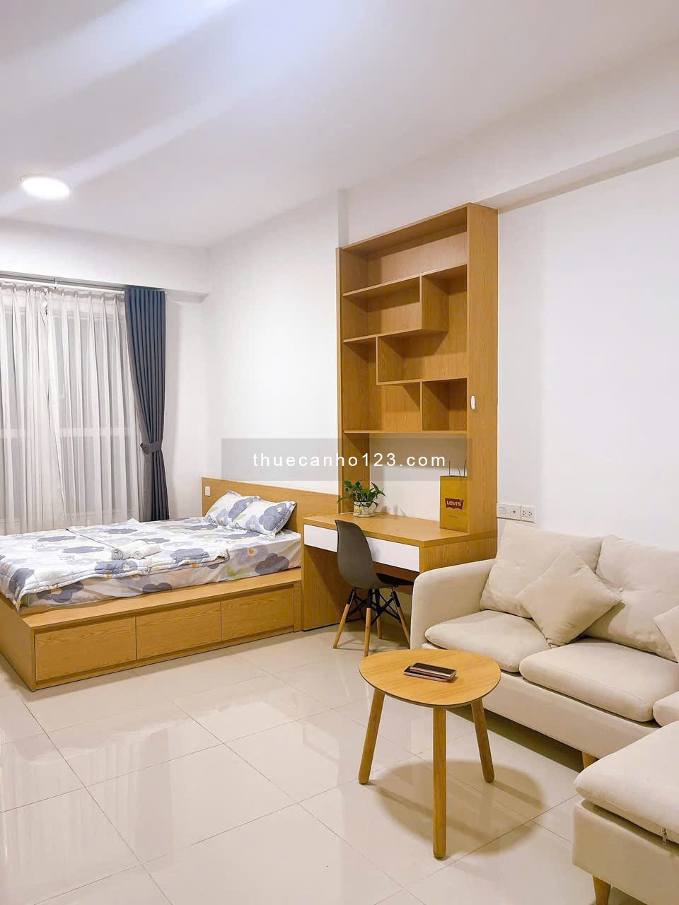 Căn hộ cao cấp Sky Center- Tân Bình, NTCC, 45m2, giá 12tr/th