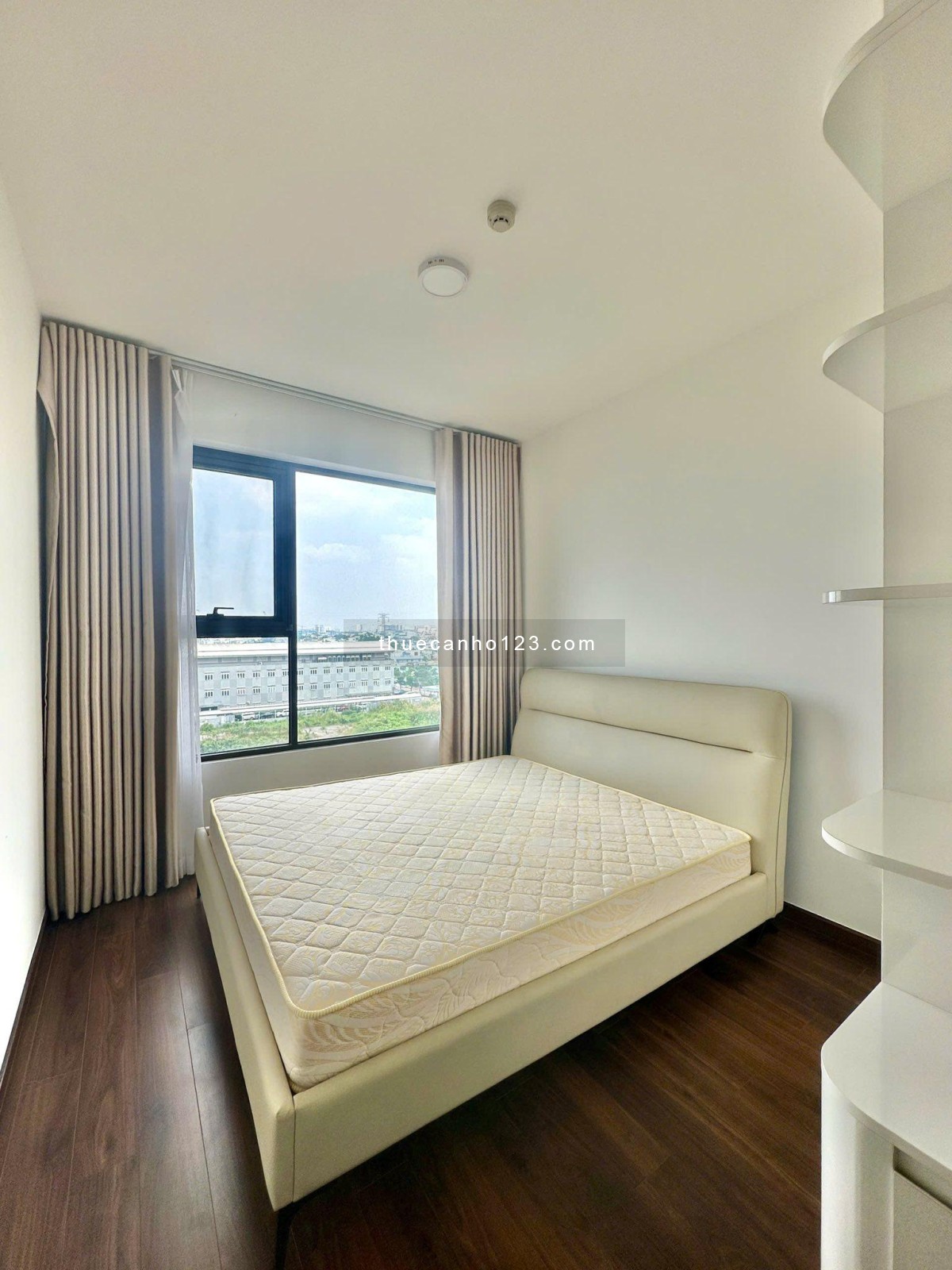 Căn hộ 96m2, 2p ngủ, Nội thất, C/c Ruby Tân Bình giá 10,5tr