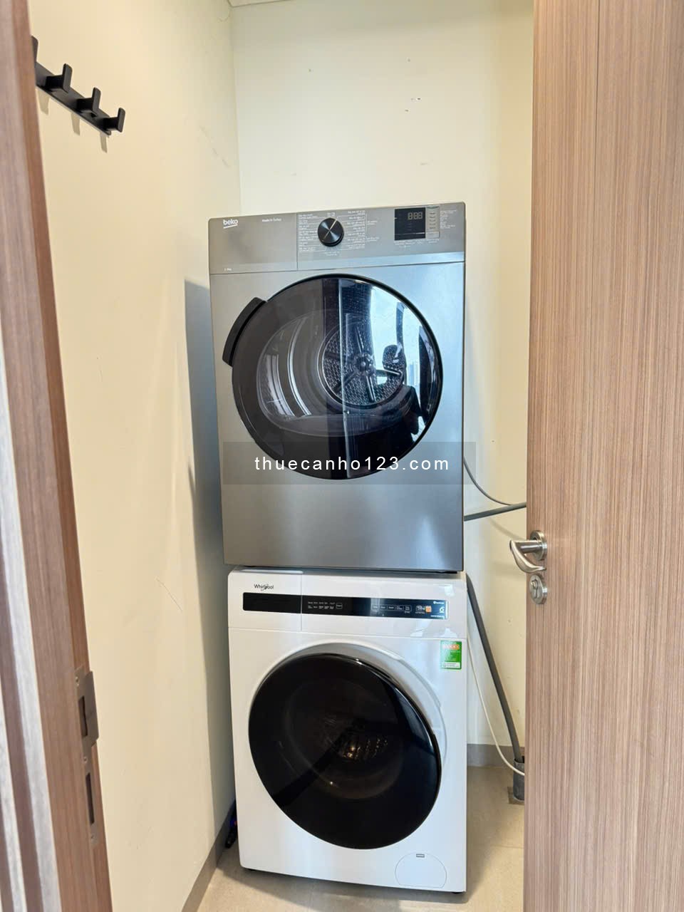 Giá cực tốt, Cho thuê căn 1 phòng ngủ 55m2, Nội thất đầy đủ, Giá 23 triệu. Tại Thảo Điền Green