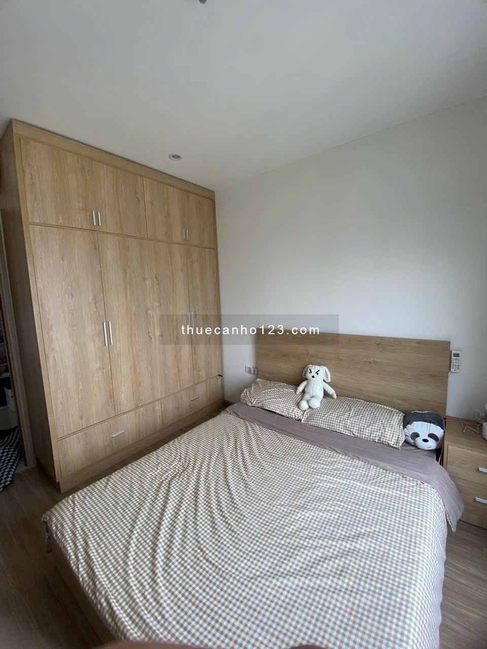 Cho thuê căn hộ 1PN+ S1.07 – Full nội thất | View thoáng