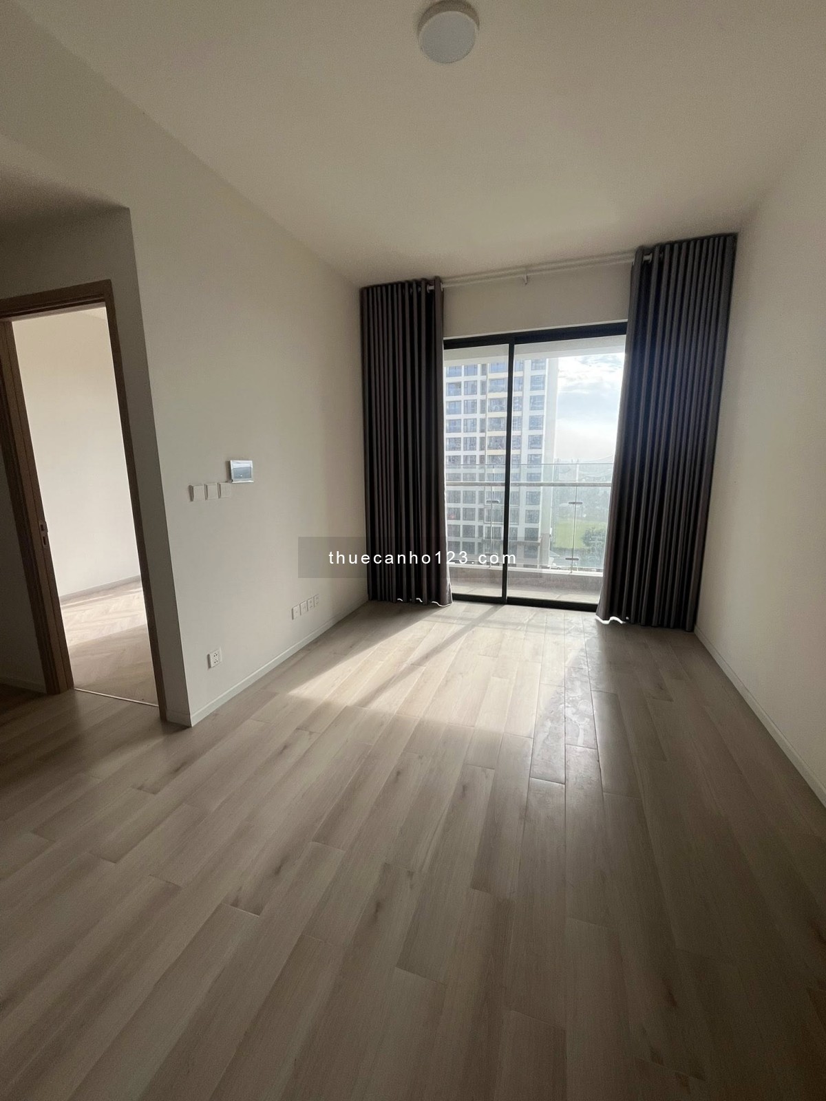 Cho thuê căn hộ 1Pn Bếp Rèm Masteri Center Point