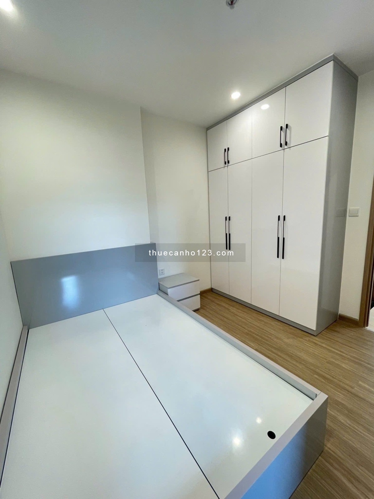 Cho thuê căn hộ 2PN 2WC S10 – Vinhomes Grand Park